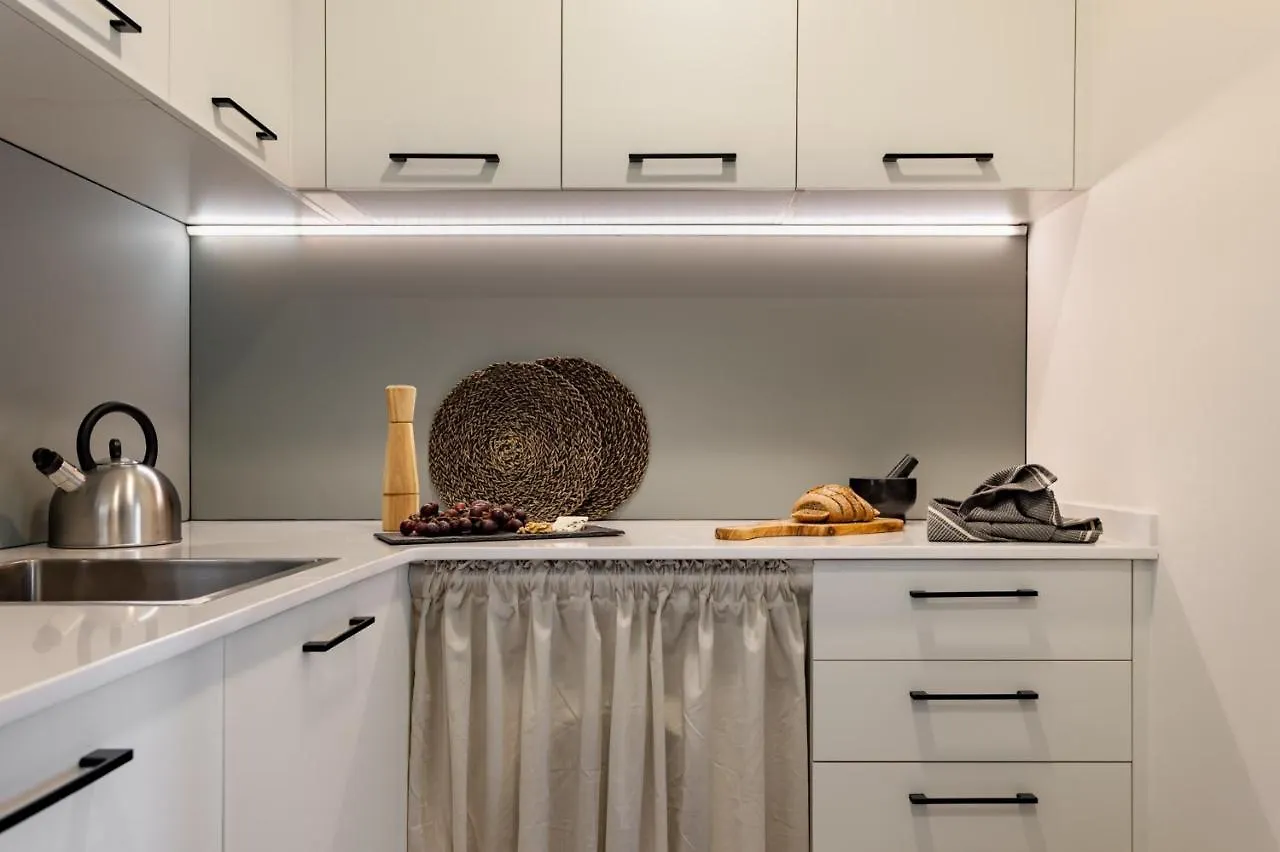 Nevis - Modern Two Bedroom Apartment In Sagrada Familia Barcelona Spain
